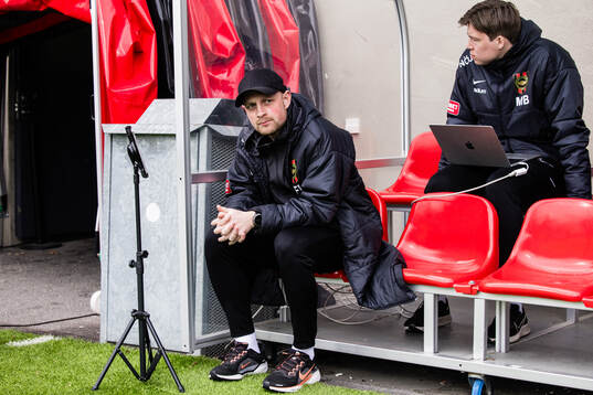 Brommapojkarnas  tränare Fredrik Landén
