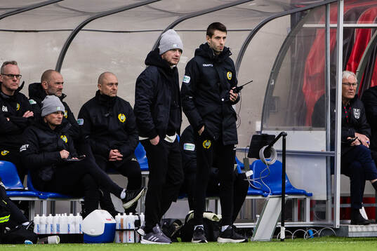 Hammarbys tränare Kim Hellberg och assisterande tränare