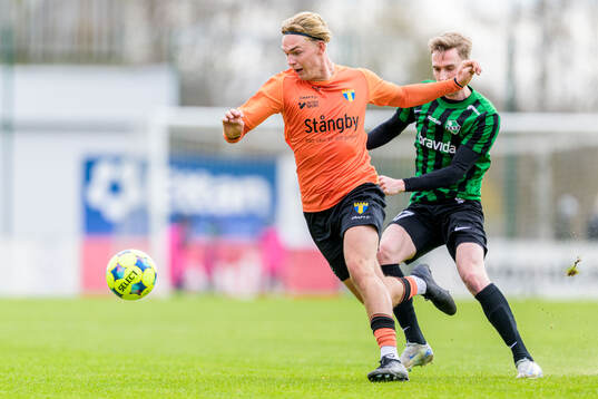 Torns Tom Wassholm och Högaborgs Dennis Ericson