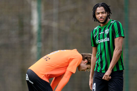 Högaborgs Adam Touray deppar