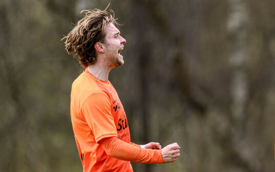 Torns Jonathan Jacobsson jublar