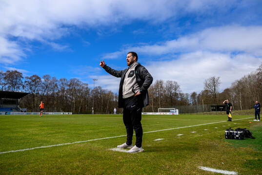 Högaborgs tränare Daniel Bennassar Nilsson