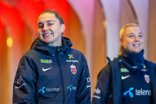 Vilde Bøe Risa and Sophie Román Haug of the Norwegian