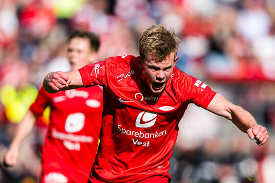 Aune Heggebø of Brann celebrates