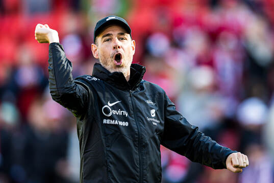 Freyr Alexandersson, head coach of Brann, celebrates