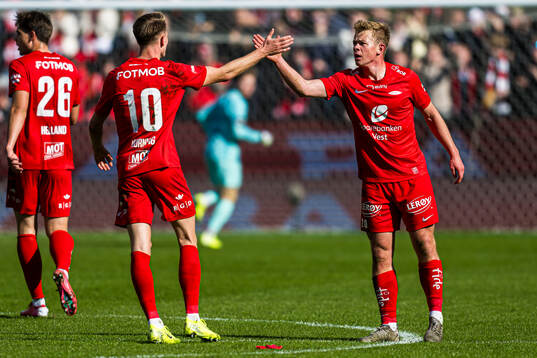 Aune Heggebø of Brann celebrates