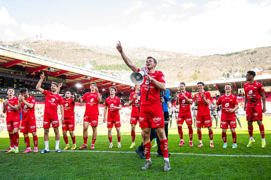 Aune Heggebø of Brann celebrates