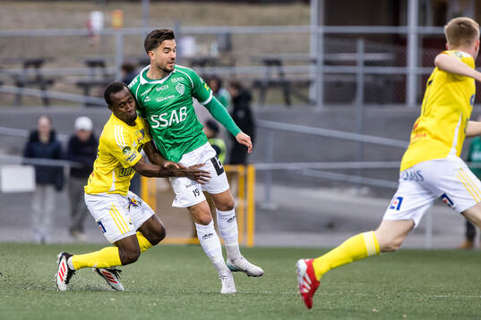 Falkenbergs Wanbe Godwin Aguda och Brages Haris Brkic