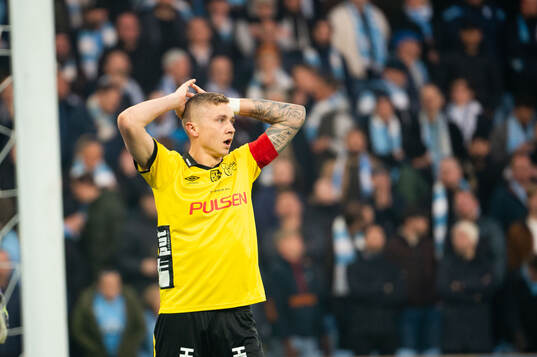 Elfsborgs Sebastian Holmen deppar