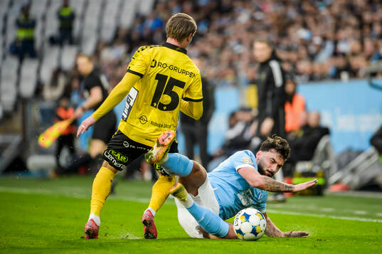Elfsborgs Simon Hedlund och Malmö FFs Sead Haksabanovic