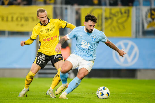 Elfsborgs Niklas Hult mot Malmö FFs Sead Haksabanovic