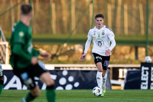 Örebros Erik McCue