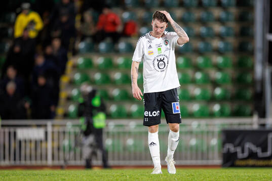 Örebros Samuel Kroon deppar