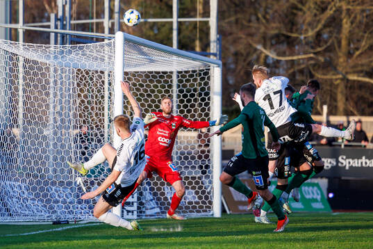 Örebros Karl Holmberg nickar