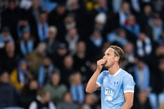 Malmö FFs Erik Botheim deppar