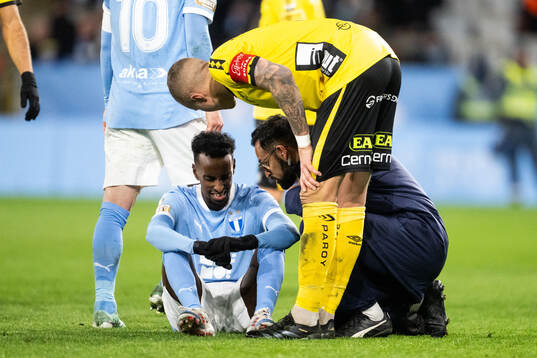 Malmö FFs Taha Abdi Ali har ont