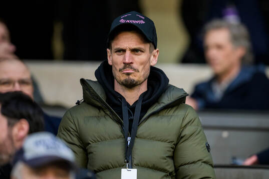 Fd Malmö FF spelaren Markus Rosenberg på läktaren