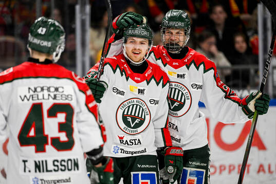 Frölundas Linus Högberg och Mads Kongsbak Klyvö jublar