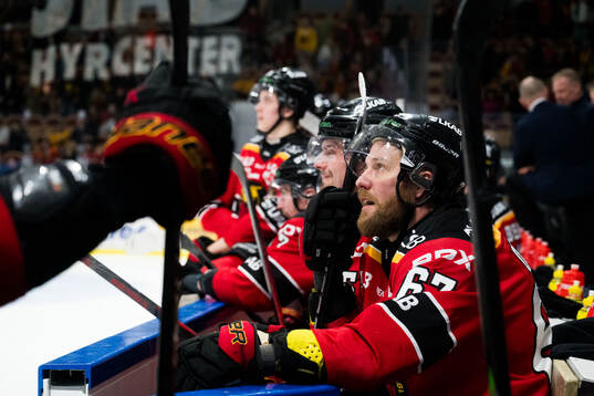 Luleås Linus Omark deppar