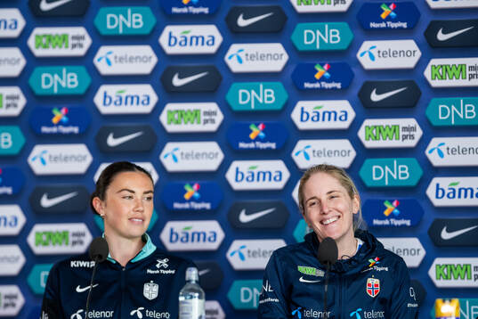 Ingrid Syrstad Engen and head coach Gemma Grainger of the