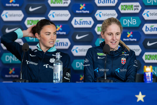Ingrid Syrstad Engen and head coach Gemma Grainger of the