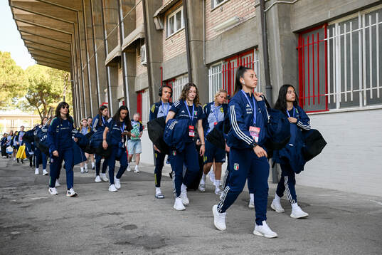 Players of Sweden and Italy arrive to the stadium