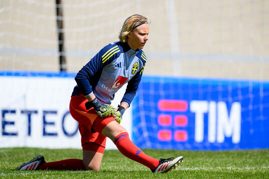 Goalkeeper Saga Andersson of Sweden