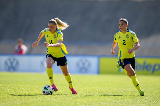 Ida Björnberg and Mikaela Stojanovska of Sweden