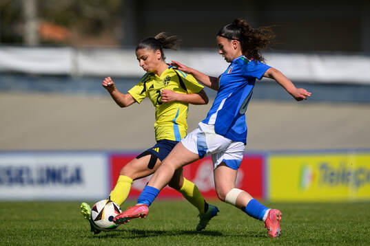Mikaela Stojanovska of Sweden and Giada Pellegrino Cim of