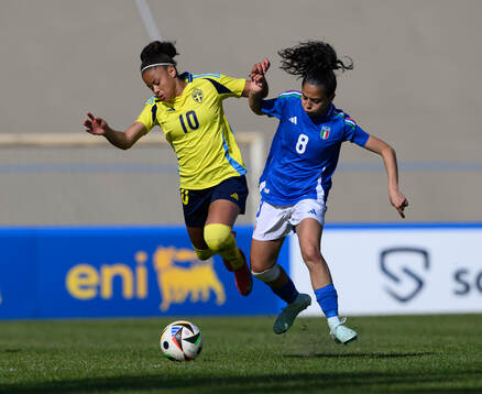Felicia Schröder of Sweden and Paola Fadda of Italy