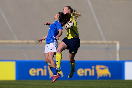 Alexandra Larsson of Sweden and Giada Pellegrino Cim of