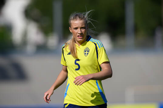 Smilla Holmberg of Sweden