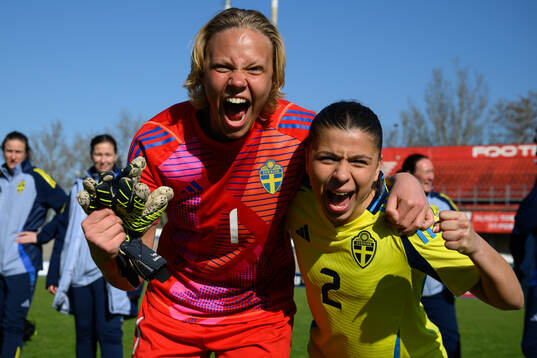 Goalkeeper Saga Andersson and Mikaela Stojanovska of Sweden