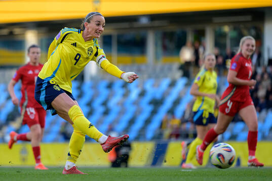 Kosovare Asllani of Sweden