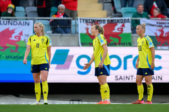 Stina Blackstenius , Magdalena Eriksson and Hanna Bennison