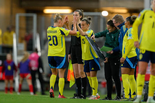 Hanna Bennison and Julia Zigiotti Olme of Sweden