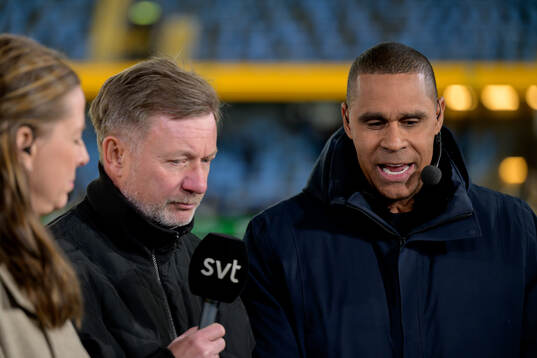Head coach Peter Gerhardsson of Sweden and Daniel Nannskog