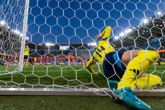 Nathalie Björn of Sweden looks dejected