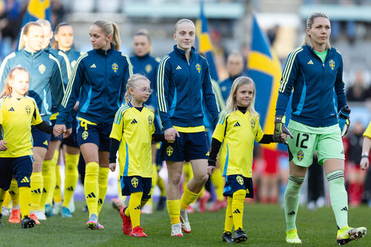 Hanna Lundkvist, Anna Sandberg and goalkeeper Jennifer Falk
