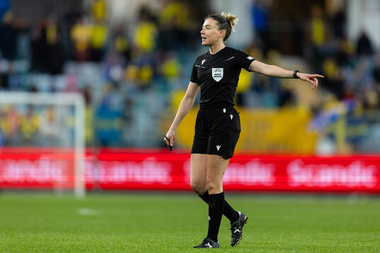 Referee Olatz Rivera Olmedo