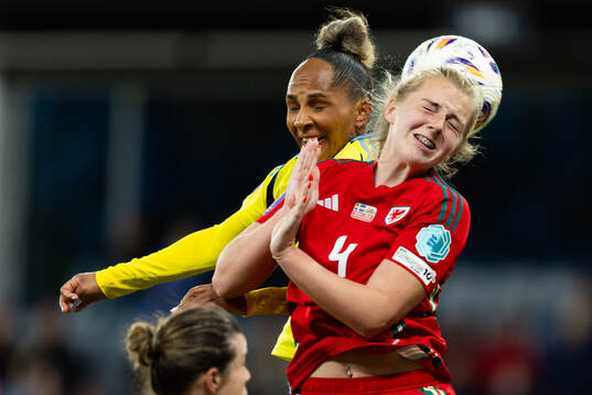 Madelen Janogy of Sweden and Mayzee Davies of Wales