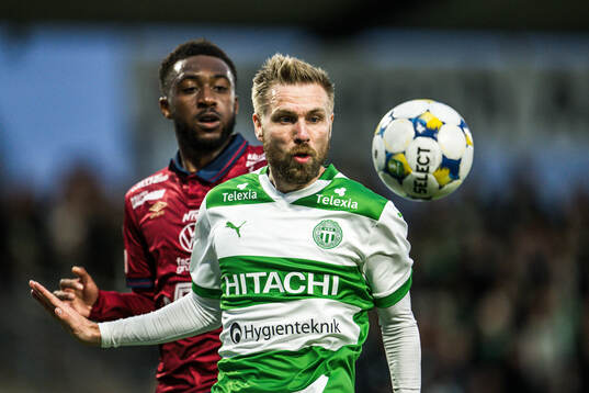 Västerås Jonathan Ring och Örgrytes Haladj-Madiou Keita