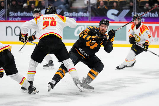 Brynäs Johannes Kinnvall och Skellefteås Oscar Lindberg