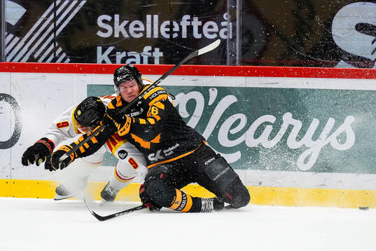 Brynäs Victor Söderström och Skellefteås Anton Heikkinen