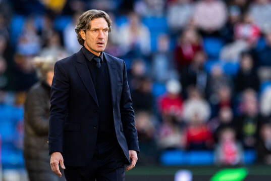 Head coach Laurent Bonadei of France