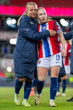 Emilie Woldvik and Thea Bjelde of Norway