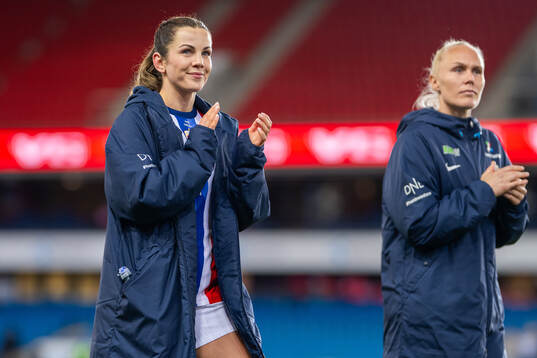 Tuva Hansen and Maria Thorisdottir of Norway