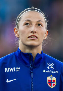 Goalkeeper Cecilie Fiskerstrand of Norway line up