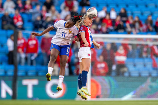 Melvine Malard of France and Emilie Woldvik of Norway