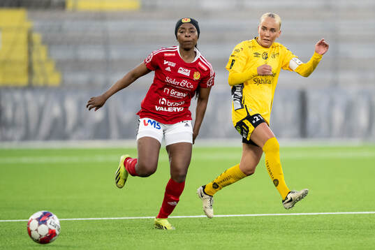 Vårgårdas Merdi Nsoki Losokola och Elfsborgs Tea Skoglund